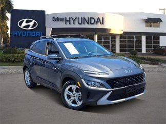 Used 2022 Hyundai Kona SEL image 1