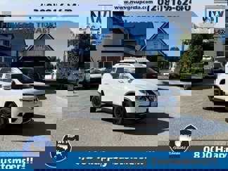 Used 2016 Nissan Rogue S image 1