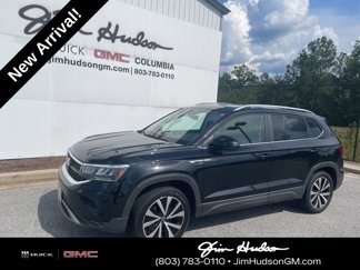 Used 2022 Volkswagen Taos SE image 1