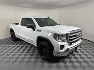 Used 2021 GMC Sierra 1500 SLE w/ Preferred Package image 1