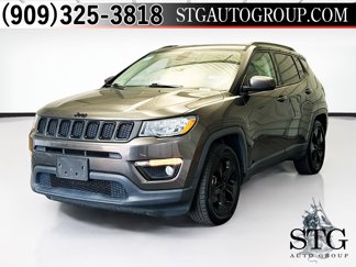 Used 2020 Jeep Compass Latitude image 1