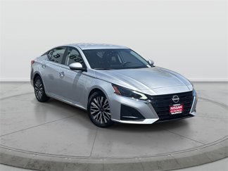 Certified 2023 Nissan Altima 2.5 SV image 1