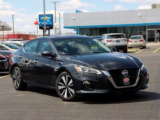 Used 2020 Nissan Altima 2.5 SV image 1