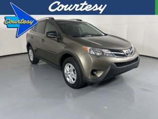 Used 2014 Toyota RAV4 LE image 1