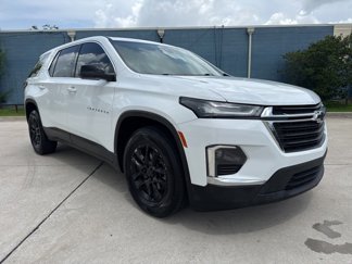 Used 2022 Chevrolet Traverse LS image 1