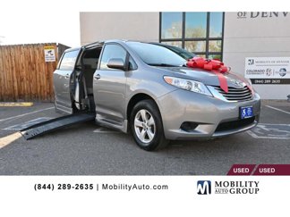 Used 2015 Toyota Sienna LE image 1
