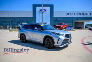 Used 2023 Toyota Highlander XSE image 1