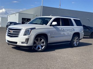 Used 2016 Cadillac Escalade Luxury image 1
