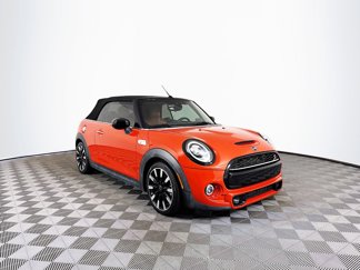 Used 2020 MINI Cooper S image 1