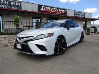 Used 2019 Toyota Camry XSE image 1