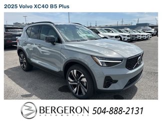 New 2025 Volvo XC40 B5 Plus image 1