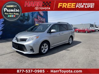 Used 2019 Toyota Sienna LE image 1