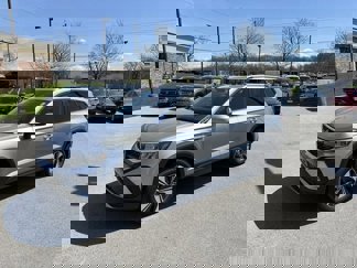 Certified 2024 Volkswagen Taos SE w/ Panoramic Sunroof Package image 1
