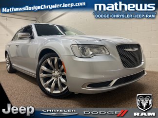 Used 2020 Chrysler 300 Touring w/ Chrome Appearance Package image 1