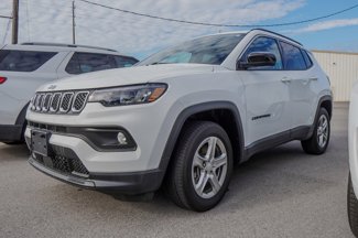 Used 2024 Jeep Compass Latitude image 1