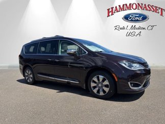 Used 2017 Chrysler Pacifica Platinum image 1