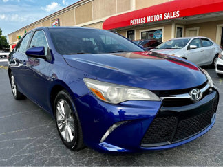 Used 2016 Toyota Camry SE image 1