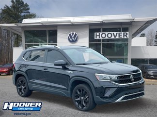 Used 2023 Volkswagen Taos SE w/ Panoramic Sunroof Package image 1