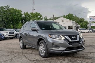 Used 2017 Nissan Rogue SV image 1