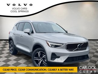 New 2025 Volvo XC40 B5 Core w/ Climate Package image 1
