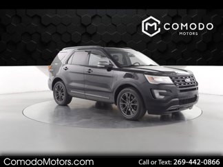 Used 2017 Ford Explorer XLT image 1