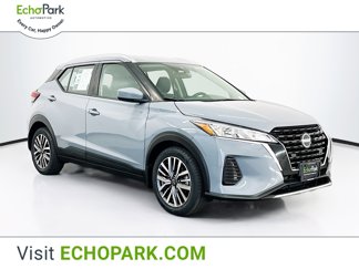 Used 2023 Nissan Kicks SV image 1