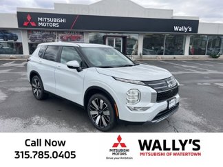 New 2025 Mitsubishi Outlander SE image 1