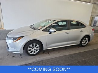 Used 2022 Toyota Corolla LE image 1