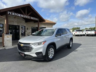 Used 2021 Chevrolet Traverse LS image 1