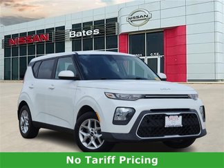 Used 2022 Kia Soul LX w/ Technology Package image 1