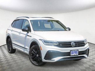Used 2022 Volkswagen Tiguan SE R-Line image 1