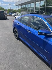 Used 2018 Honda Civic Touring image 1