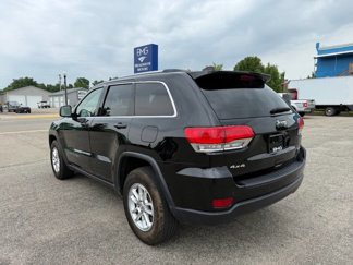 Used 2018 Jeep Grand Cherokee Laredo image 1