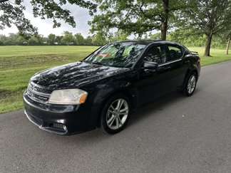 Used 2013 Dodge Avenger SXT image 1