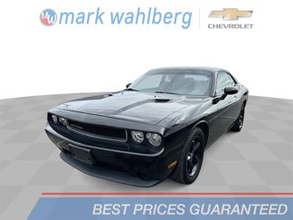 Used 2013 Dodge Challenger SXT image 1