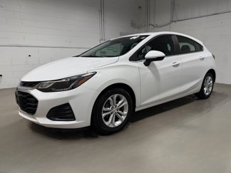 Used 2019 Chevrolet Cruze LT w/ Convenience Package image 1