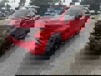 Used 2024 Chevrolet Silverado 1500 Custom image 1