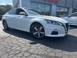 Used 2019 Nissan Altima 2.5 SV image 1