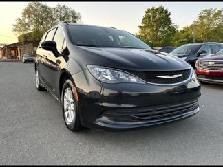 Used 2020 Chrysler Voyager Lxi image 1