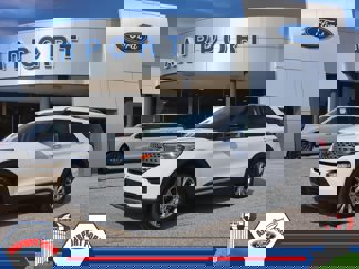 Used 2018 Ford Explorer XLT image 1