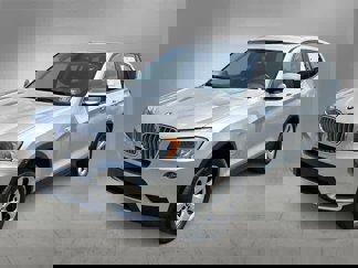 Used 2011 BMW X3 xDrive28i image 1