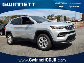 New 2025 Jeep Compass Latitude image 1