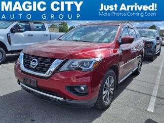 Used 2019 Nissan Pathfinder SL image 1