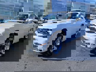 Used 2023 Dodge Challenger SXT image 1