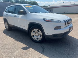 Used 2015 Jeep Cherokee Sport image 1