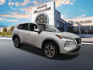 Used 2023 Nissan Rogue SV image 1