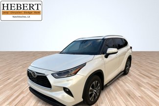 Used 2021 Toyota Highlander XLE video 1