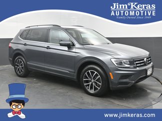 Used 2021 Volkswagen Tiguan SE w/ Panoramic Sunroof Package image 1