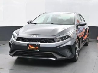 Used 2022 Kia Forte LXS w/ LXS Technology Package image 1