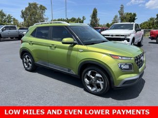 Used 2021 Hyundai Venue SEL w/ Cargo Package image 1